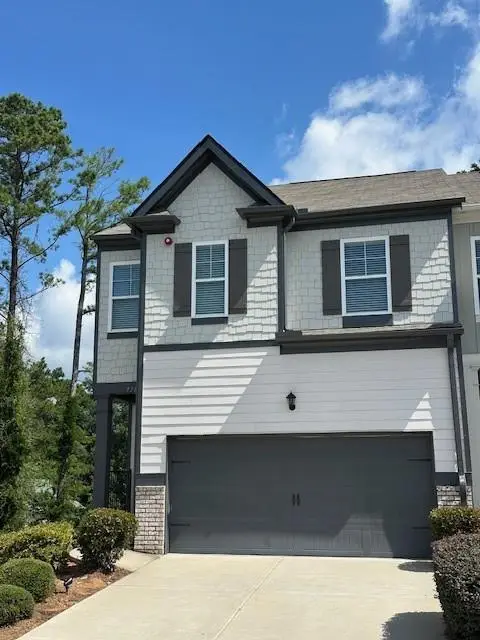 778 Woodstock Grove Drive, Woodstock, GA 30188