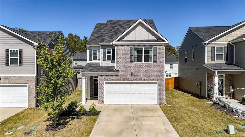 31 Cherry Tree Bend, Newnan, GA 30265 - Image #1