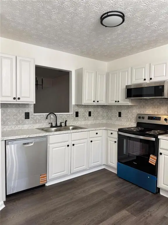 11435 South Grove Drive, Hampton, GA 30228 - Image #3