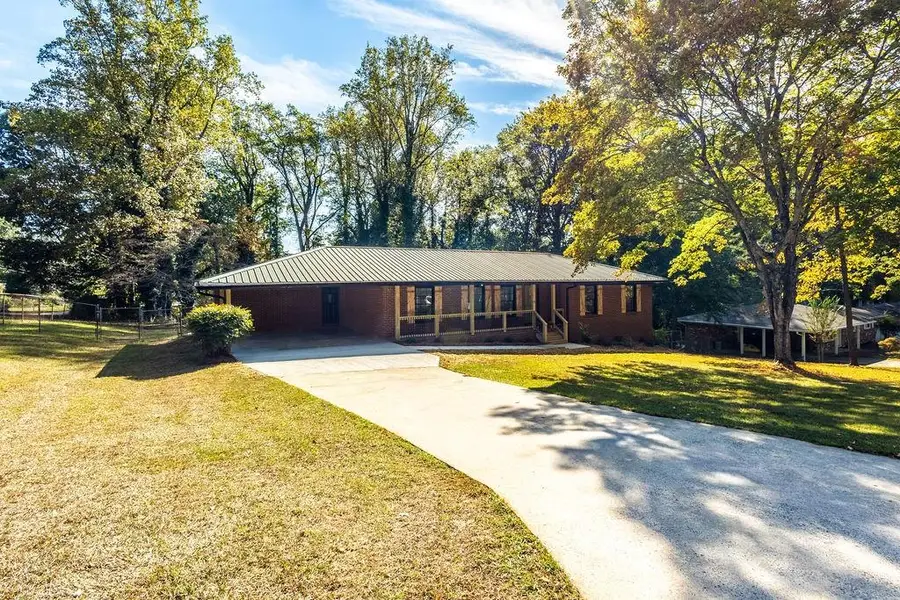 1075 Lanier Drive Sw, Marietta, GA 30060 - Image #3