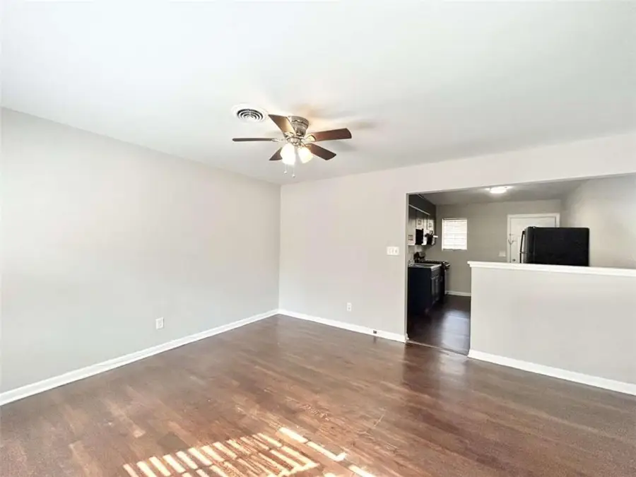 6496 Raymond Drive, Union City, GA 30291 - Image #2