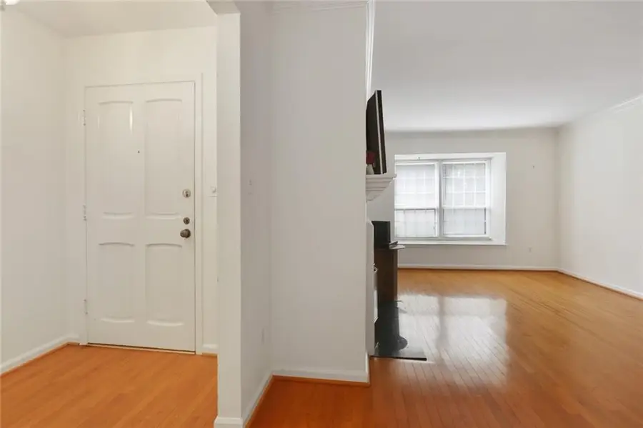 158 Maribeau Square Nw, Atlanta, GA 30327 - Image #3