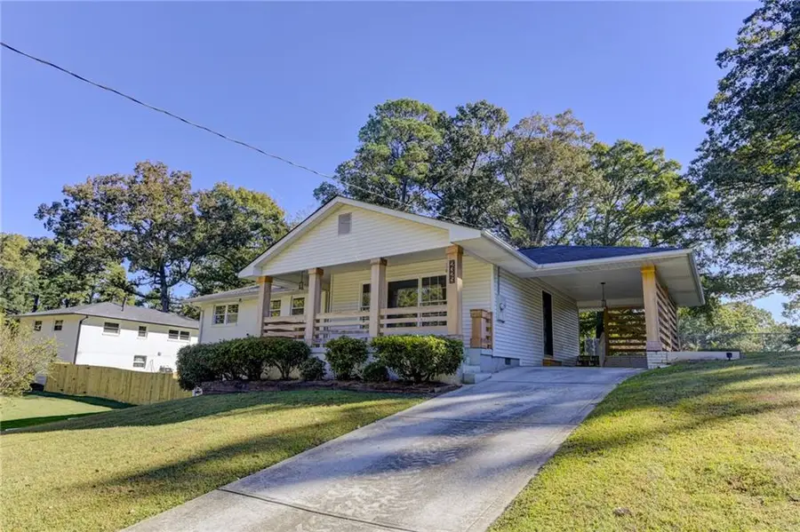 2325 Elmwood Circle Se, Atlanta, GA 30339 - Image #2