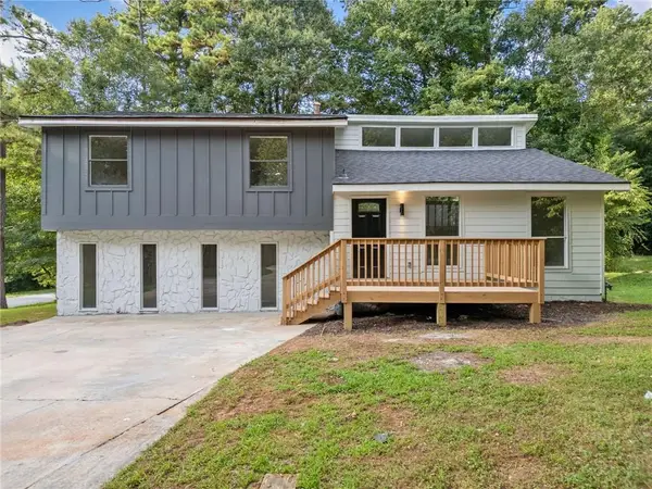4050 Daron Court, Ellenwood, GA 30294