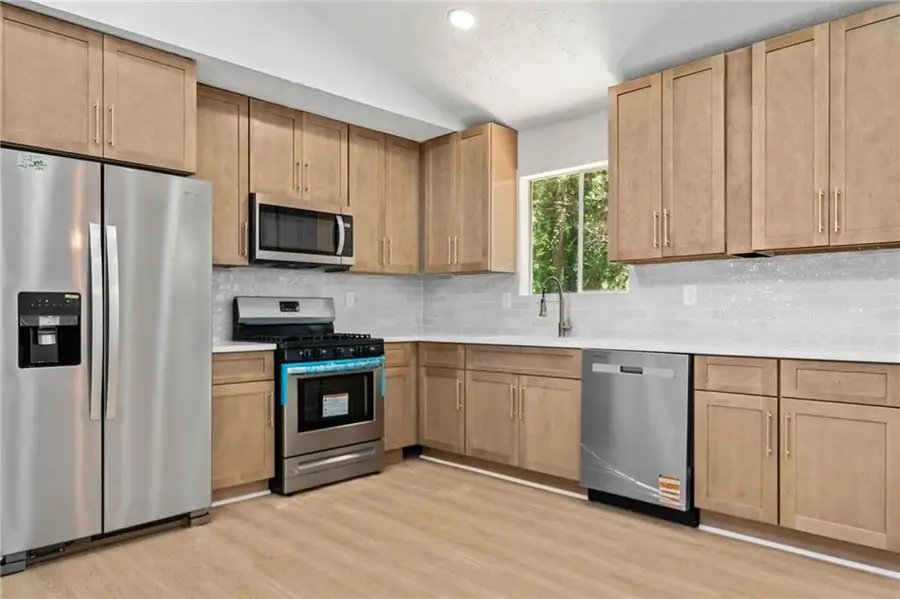 4050 Daron Court, Ellenwood, GA 30294 - Image #3