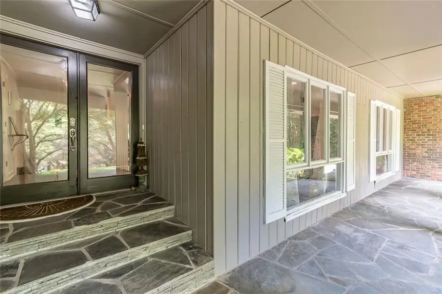 300 Cedar Knoll Court, Roswell, GA 30076 - Image #3