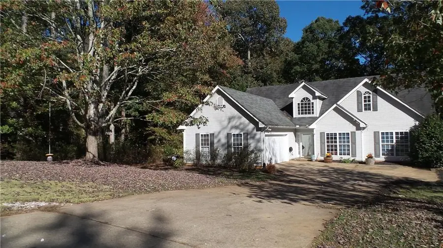 4121 Evian Way, Gainesville, GA 30507 - Image #2