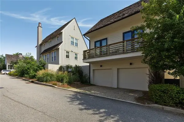 350 Anders N, Chattahoochee Hills, GA 30268