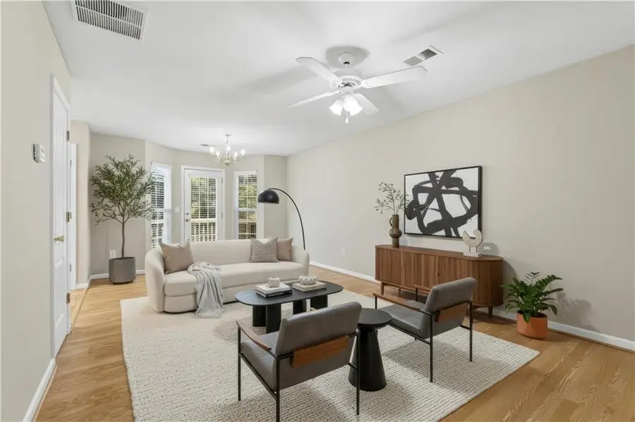 531 Fox Creek Crossing, Woodstock, GA 30188 - Image #2