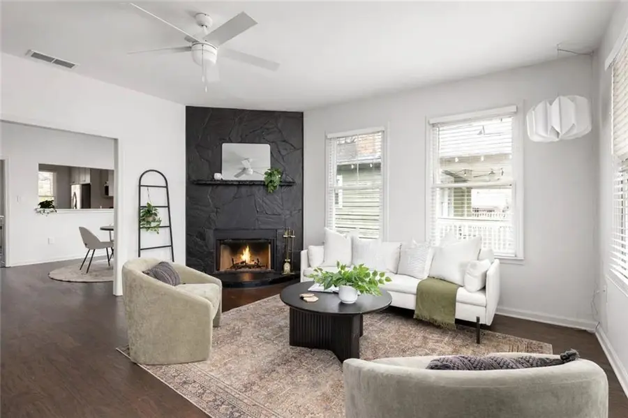 881 Oakhill Avenue Sw, Atlanta, GA 30310 - Image #3