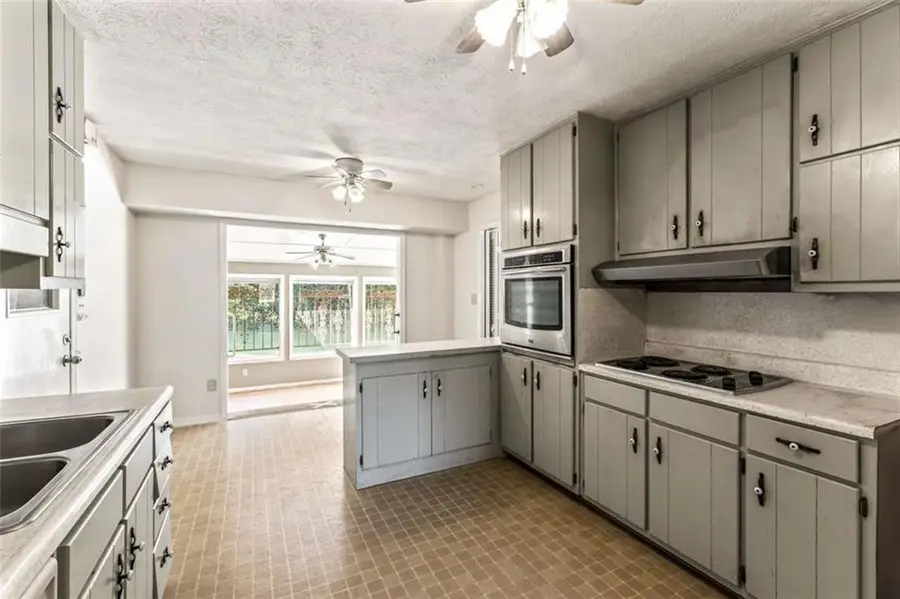 1699 Brenda Drive, Jonesboro, GA 30236 - Image #3