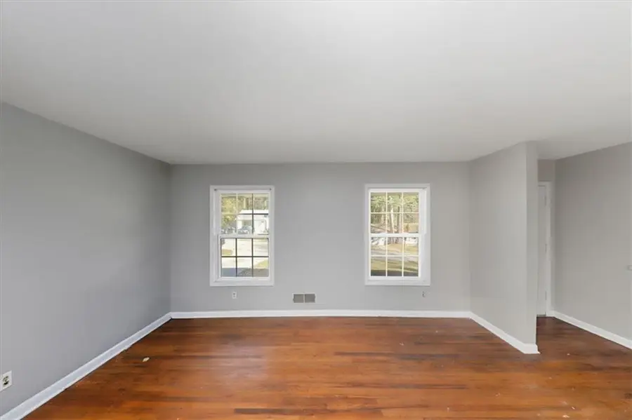 4442 Creek Valley Court Sw, Atlanta, GA 30331 - Image #3