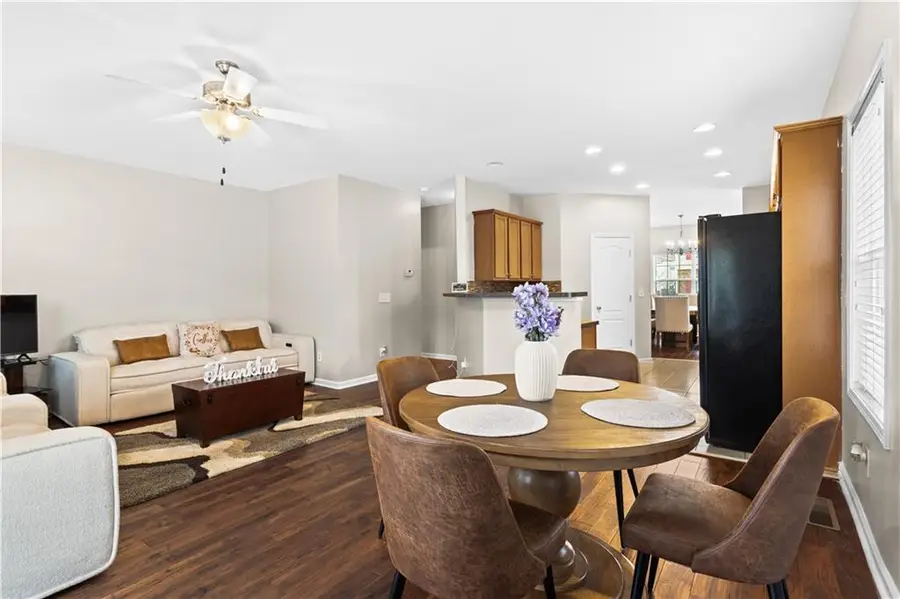 2462 Suwanee Pointe Drive, Lawrenceville, GA 30043 - Image #3