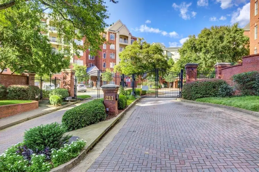 211 Colonial Homes Drive Nw #2203, Atlanta, GA 30309 - Image #2