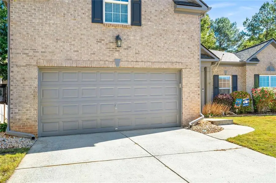 10 Rockridge Drive, Newnan, GA 30265 - Image #2