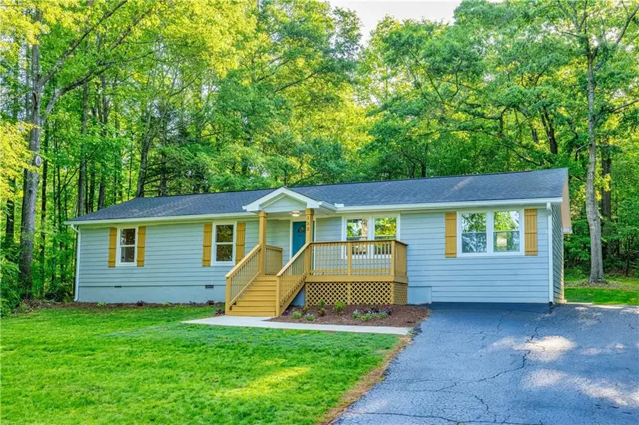 132 J Y Carmichael Rd, Newnan, GA 30263 - Image #2