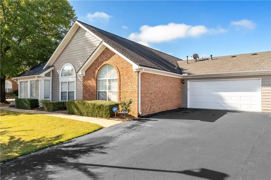4404 Orchard Trace #4404, Roswell, GA 30076 - Image #3