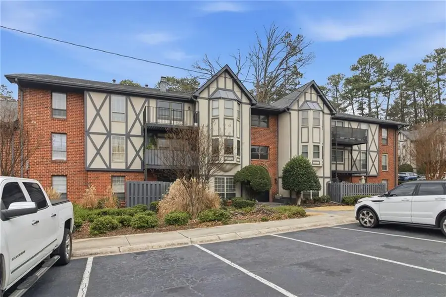 6851 Roswell Road #B15, Sandy Springs, GA 30328 - Image #2
