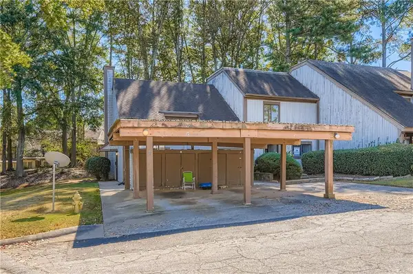 2 Willowick Drive, Lithonia, GA 30038