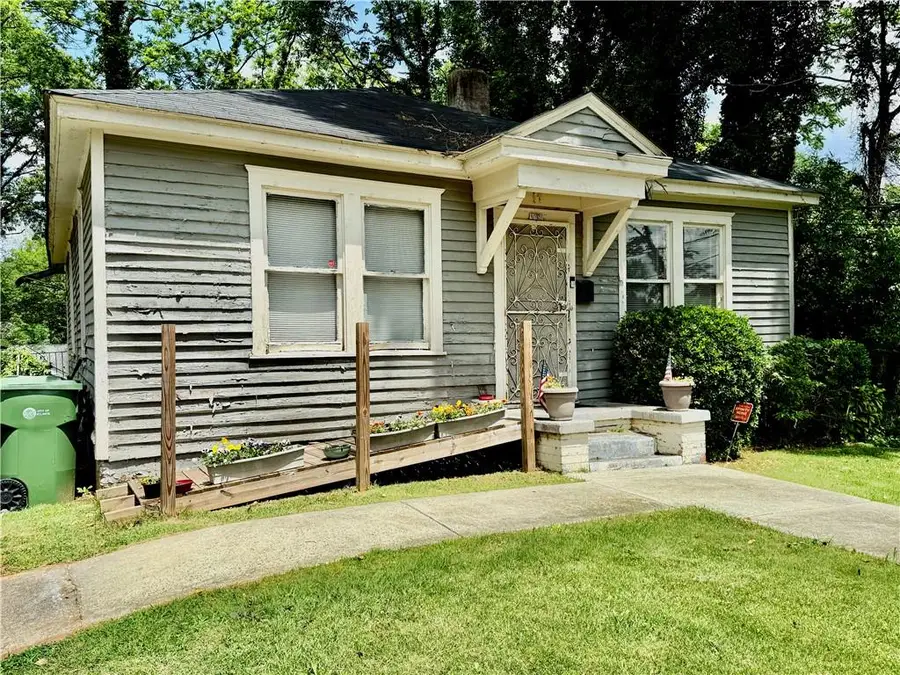 1121 Hunter Place Nw, Atlanta, GA 30314 - Image #2