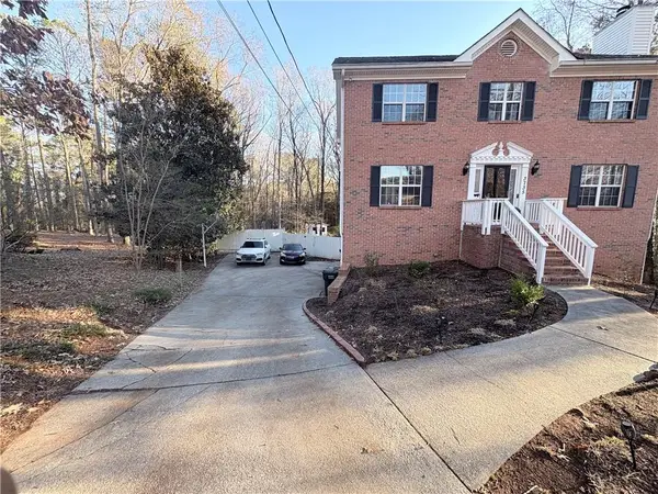 3735 Warwick Way, Snellville, GA 30039