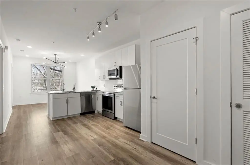 525 Parkway Drive Ne #203, Atlanta, GA 30354 - Image #1