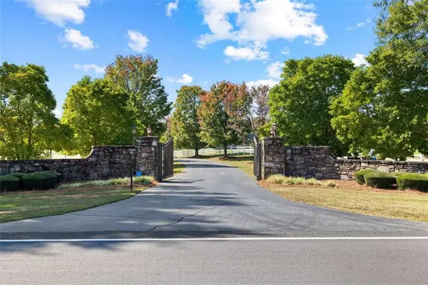 5225 Chalybeate Springs Road, Woodland, GA 31836