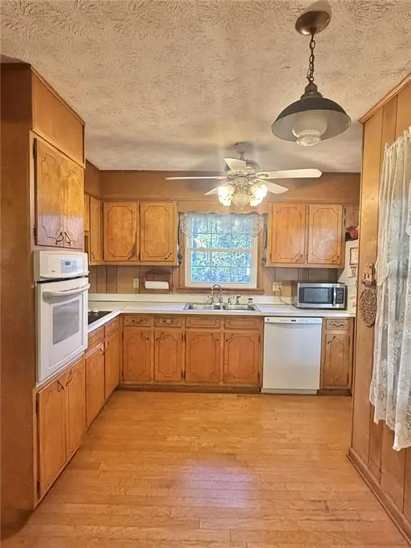 4125 W Oak Lane, Douglasville, GA 30134 - Image #3