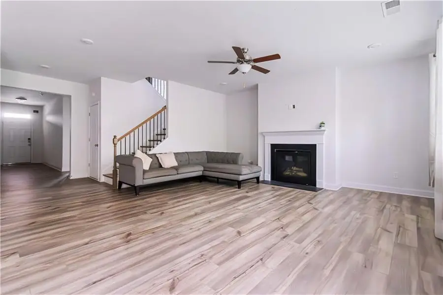 355 Chestnut Chase, Hoschton, GA 30548 - Image #3