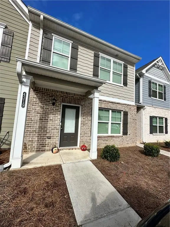 4319 Mallory Court, Fairburn Union City, GA 30291 - Image #2