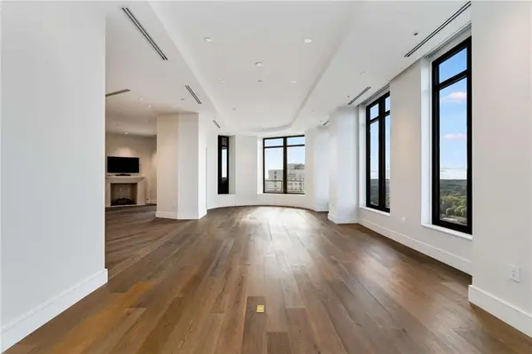 3376 Peachtree Road Ne #33B, Atlanta, GA 30326