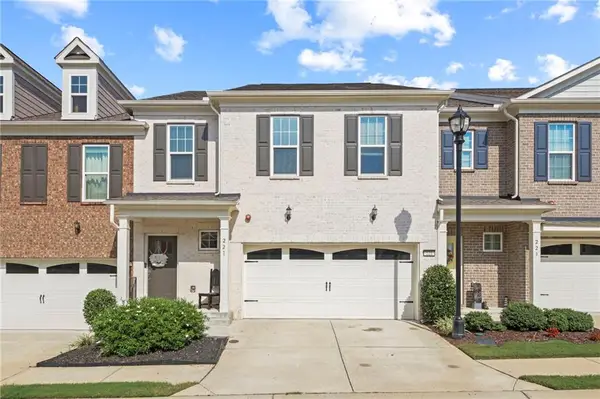 221 Ellis Lane, Woodstock, GA 30189