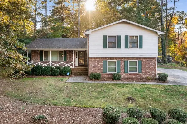 2252 Valley Creek Circle, Snellville, GA 30078