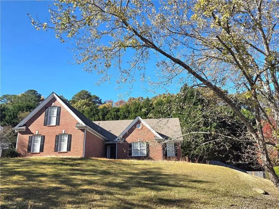 1422 Fountain Lakes Drive, Lawrenceville, GA 30043 - Image #2