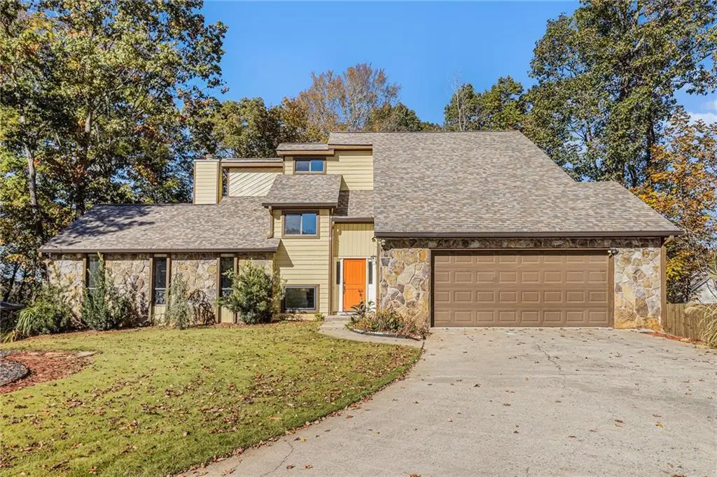 400 Old Tree Trace, Roswell, GA 30075 - Image #1