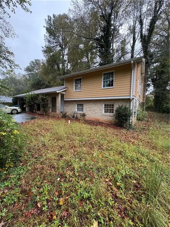 383 Ben Avenue Sw, Lilburn, GA 30047