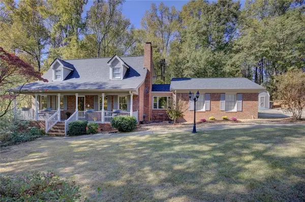2615 Sandy Creek Circle, Loganville, GA 30052