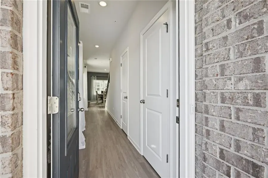 336 Lanier Circle, Woodstock, GA 30189 - Image #2