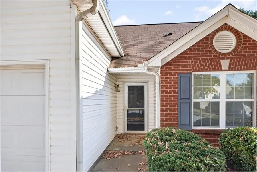 921 Sugar Oak Lane, Lawrenceville, GA 30043 - Image #3