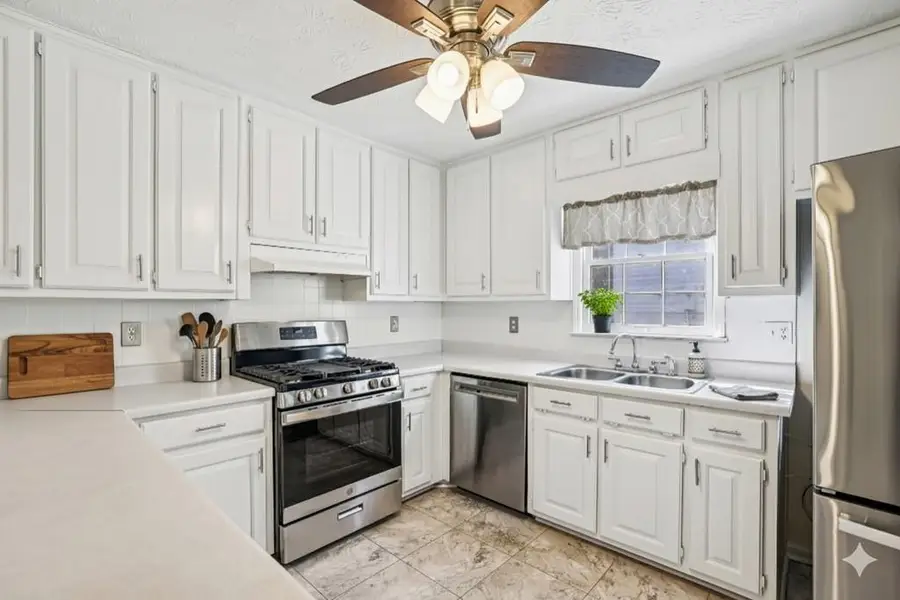 3882 Cloudland Drive, Snellville, GA 30039 - Image #2