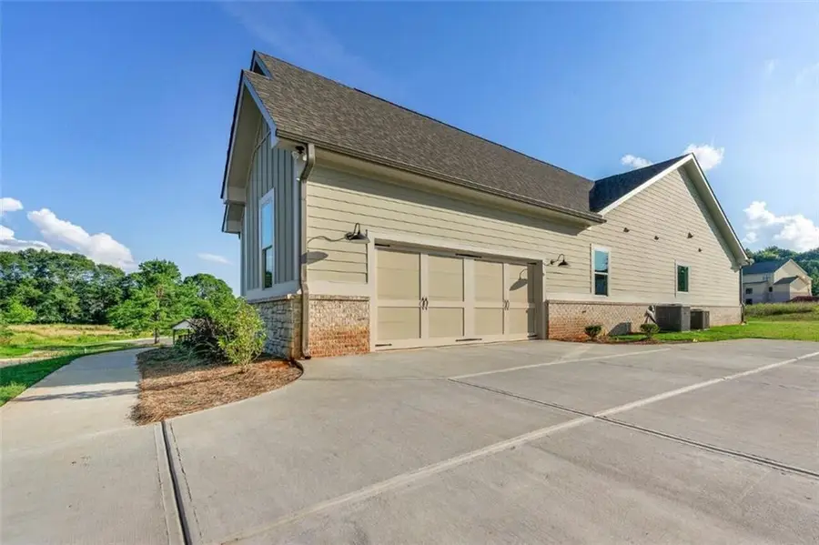 44 Palomino Circle, Hoschton, GA 30548 - Image #2