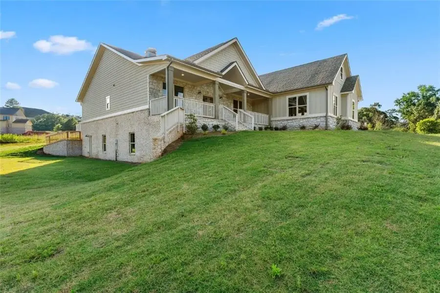 44 Palomino Circle, Hoschton, GA 30548 - Image #3