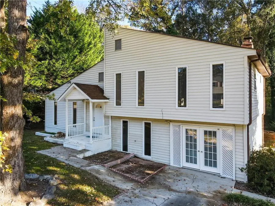 843 Ray Drive Nw, Conyers, GA 30012 - Image #2