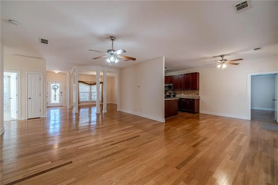 654 Huntington Trace, Winder, GA 30680 - Image #2