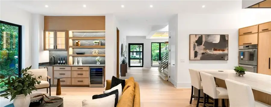 580 Elmwood Drive Ne, Atlanta, GA 30306 - Image #2