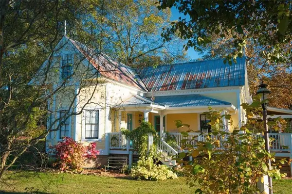 108 E Underwood Street E, Cleveland, GA 30528