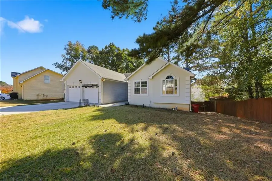 1157 Forest Glen, Jonesboro, GA 30238 - Image #2