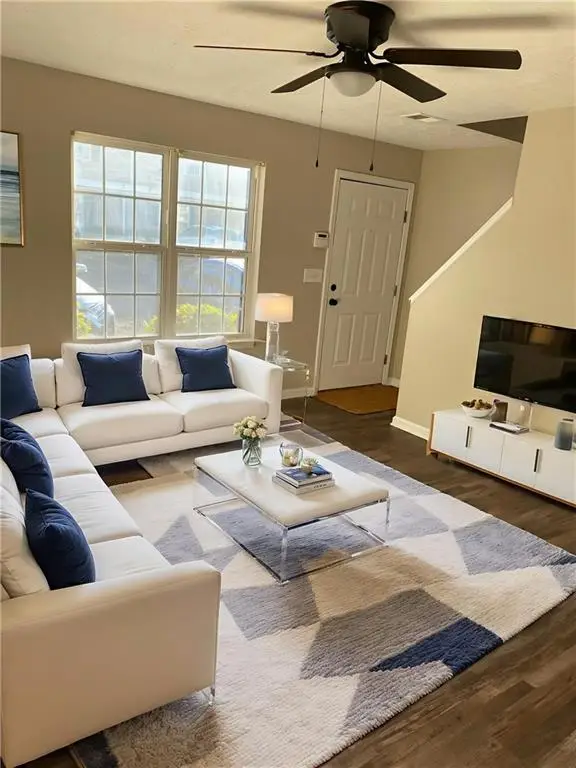 140 Point Place Drive, Cartersville, GA 30120