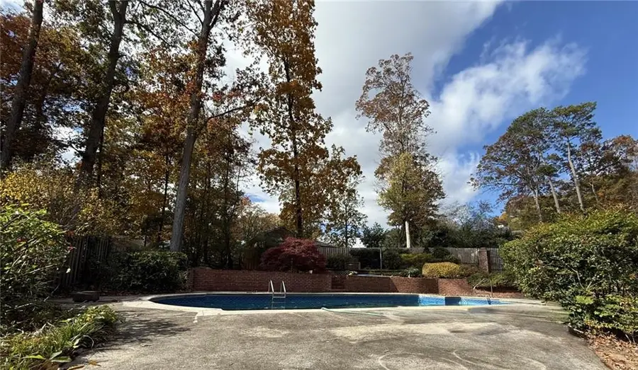 4760 Cherrywood Lane Ne, Atlanta, GA 30342 - Image #3