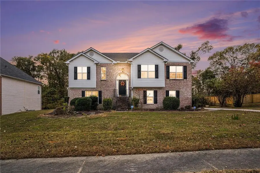 3495 Heathervale Way Sw, Conyers, GA 30094 - Image #2
